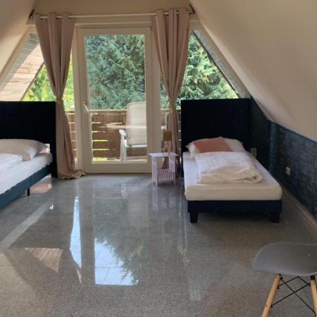 Zimmer In Wohnung, Monteure, Zentral, Enger Eksteriør bilde